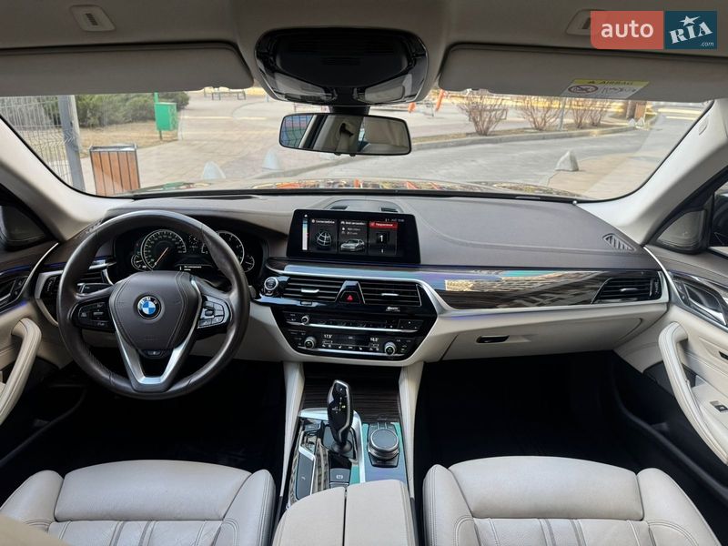 Седан BMW 5 Series 2016 в Киеве
