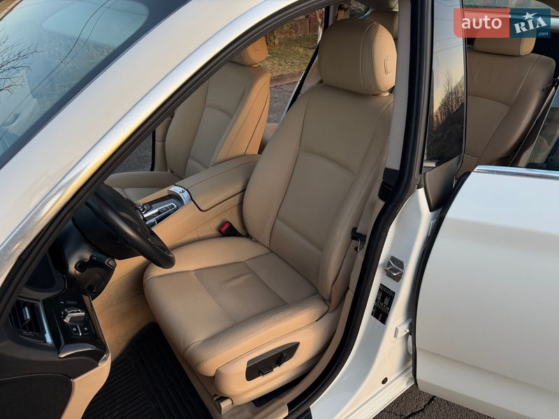 Седан BMW 5 Series 2017 в Киеве