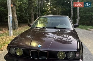 Седан BMW 5 Series 1992 в Біляївці