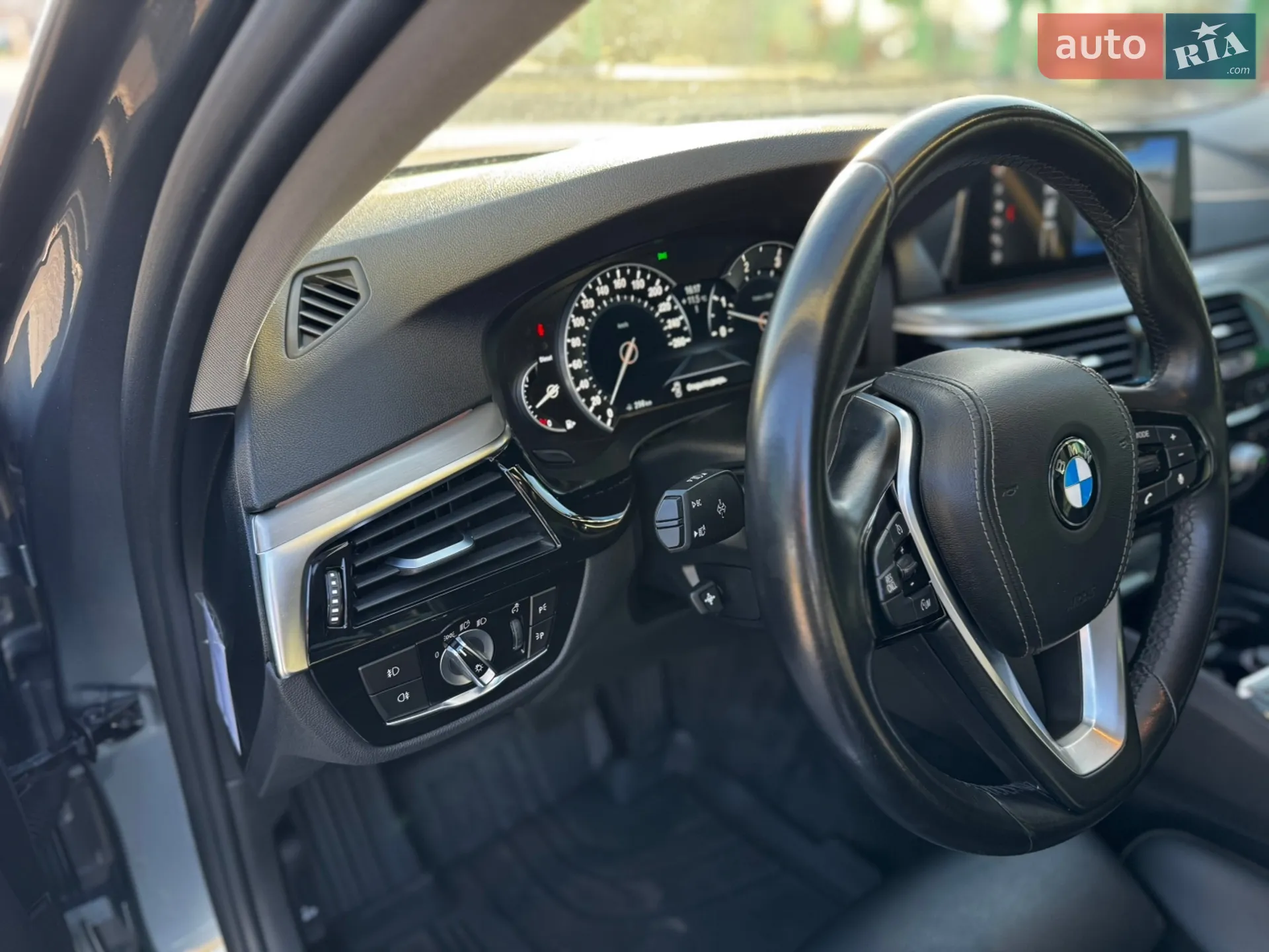 2018 BMW 5er - мініатюра 13