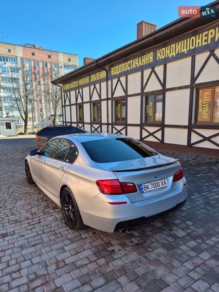 Седан BMW 5 Series 2011 в Ровно