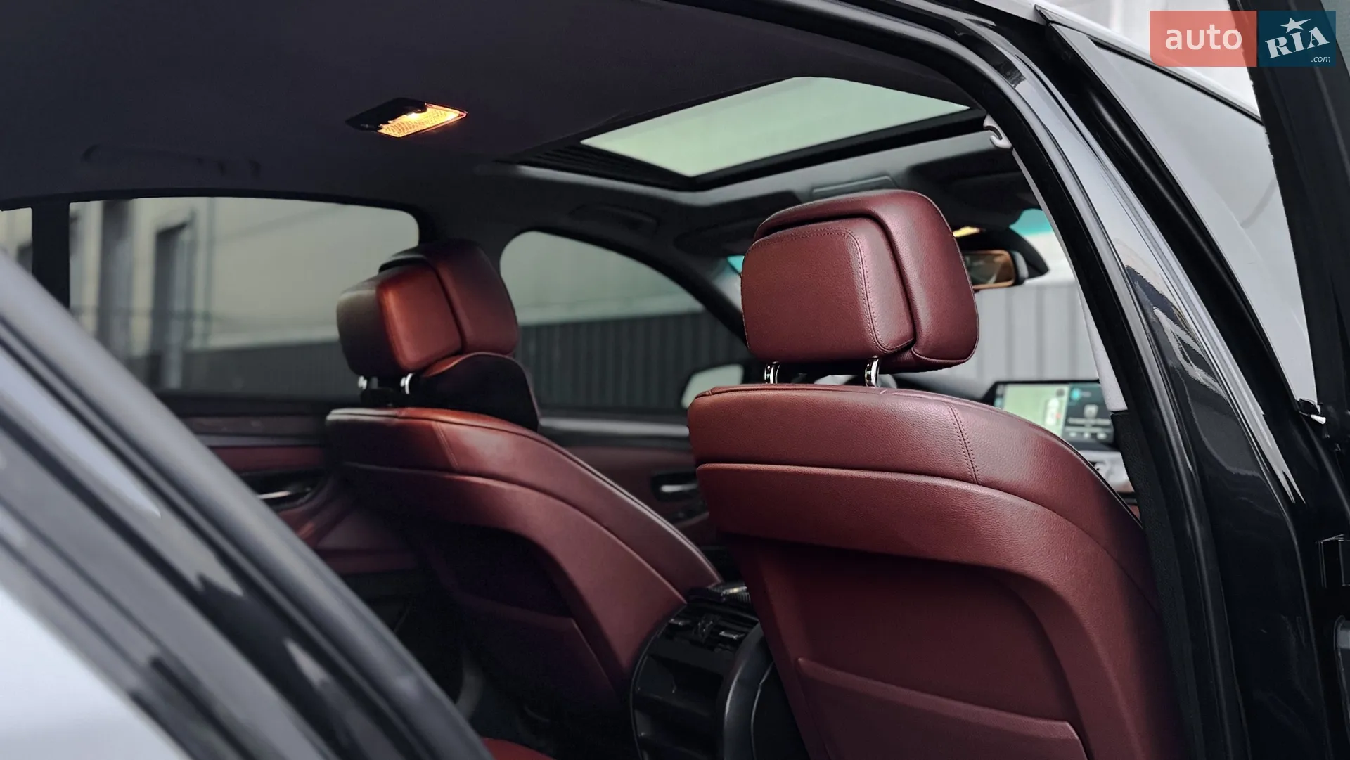 2010 BMW 5er - мініатюра 25
