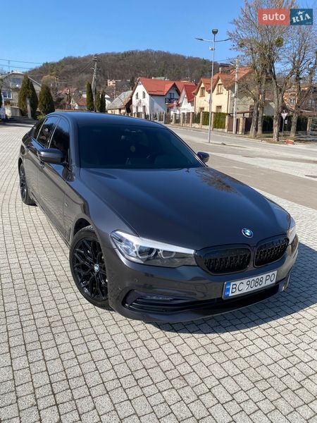 Седан BMW 5 Series 2017 в Львові