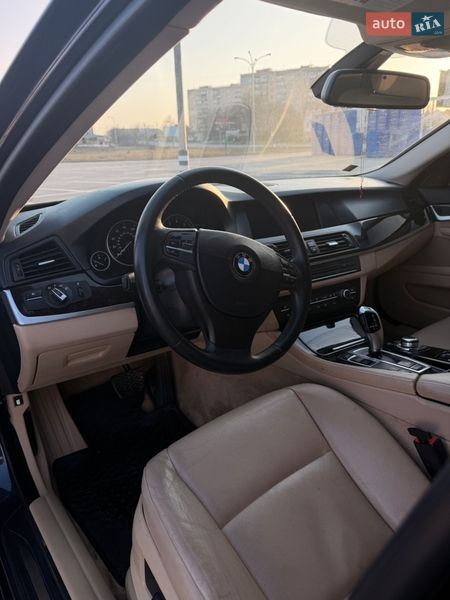 Седан BMW 5 Series 2012 в Каменец-Подольском