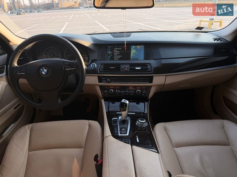 Седан BMW 5 Series 2012 в Каменец-Подольском