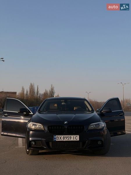 Седан BMW 5 Series 2012 в Каменец-Подольском