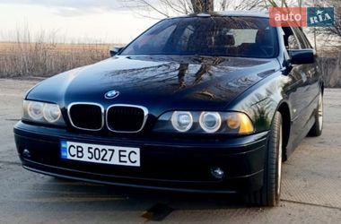 Седан BMW 5 Series 2002 в Варві