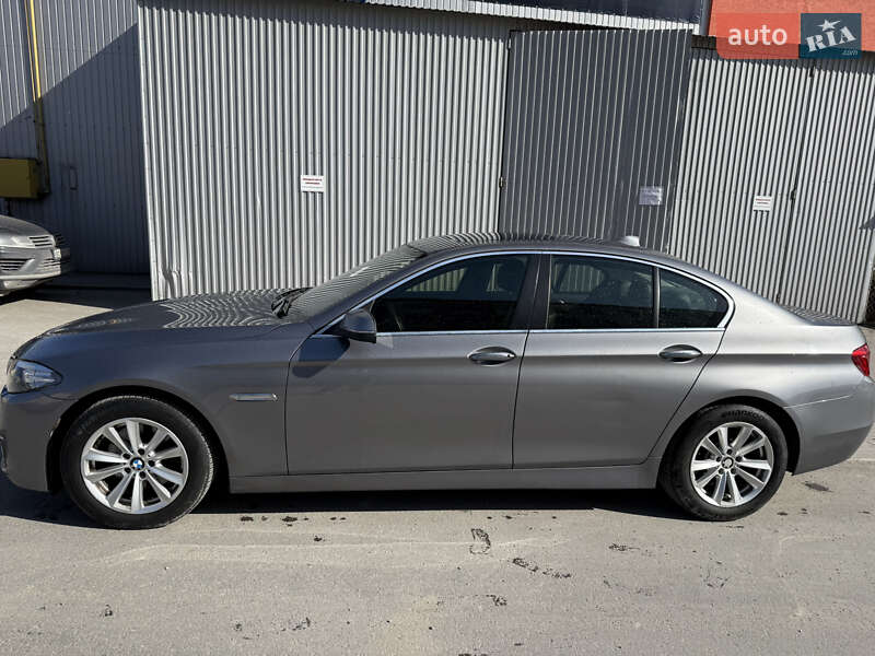 Седан BMW 5 Series 2015 в Тернополі