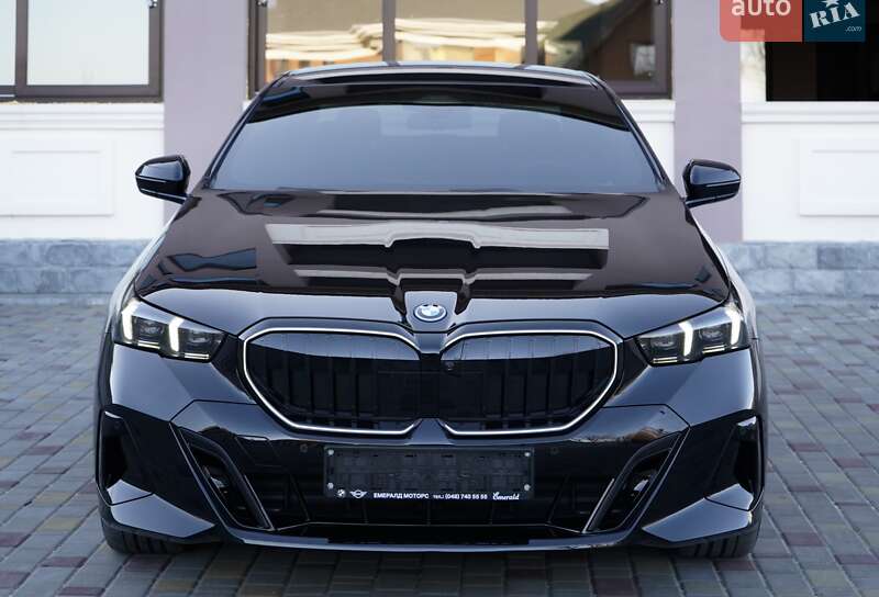 Седан BMW 5 Series 2024 в Одессе