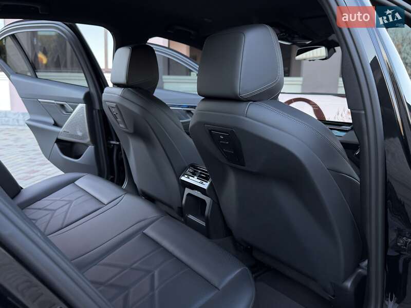 Седан BMW 5 Series 2024 в Одессе