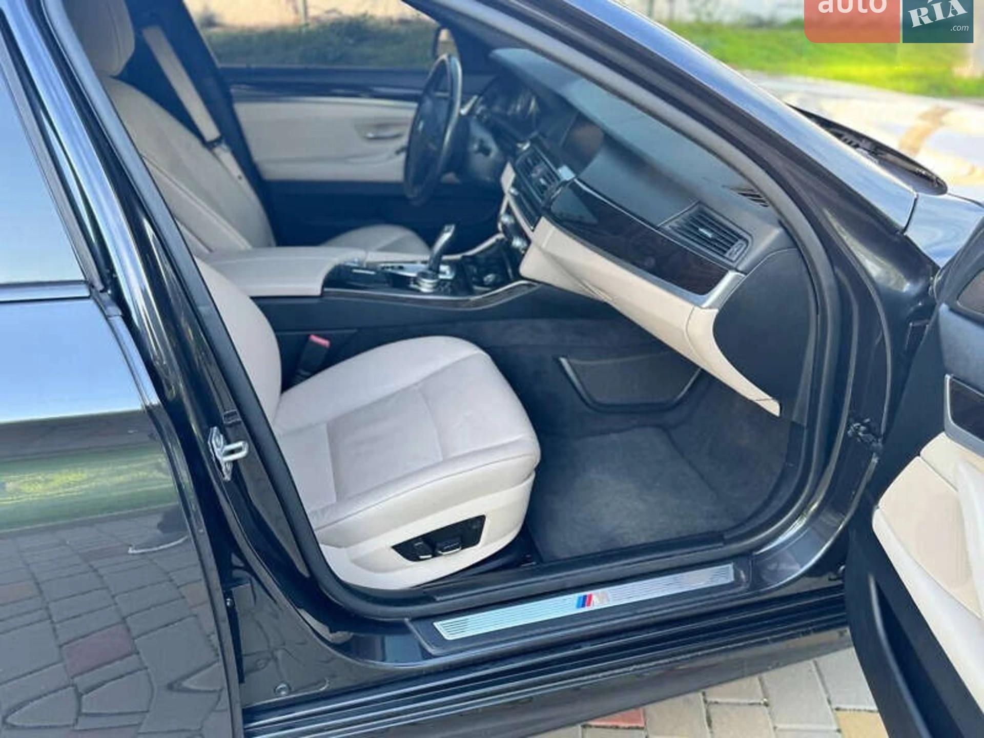 2012 BMW 5er - мініатюра 16