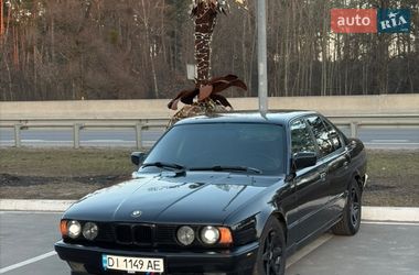 Седан BMW 5 Series 1988 в Глевахе
