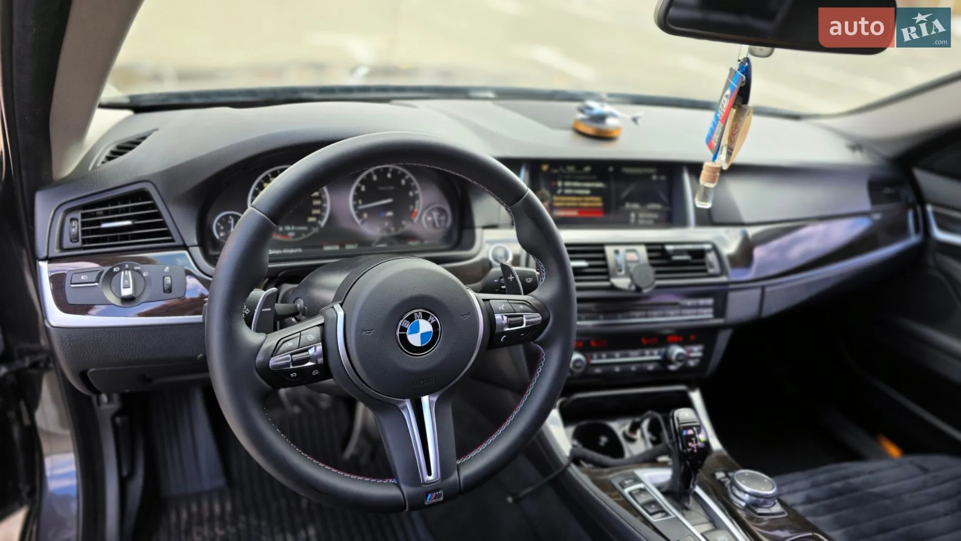 2015 BMW 5er - мініатюра 12