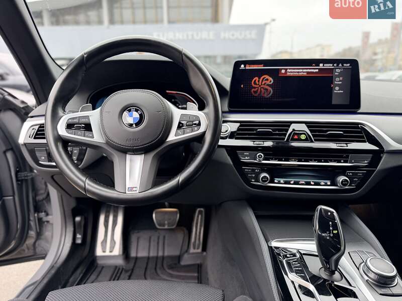 Седан BMW 5 Series 2022 в Киеве