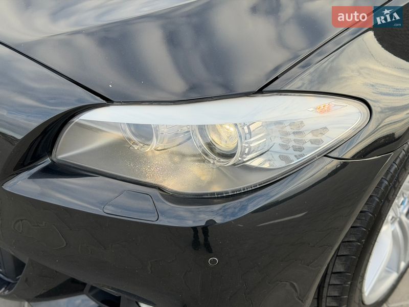 Седан BMW 5 Series 2012 в Дубні