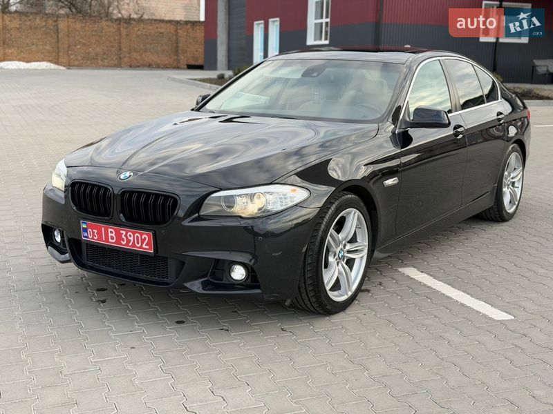 Седан BMW 5 Series 2012 в Дубні