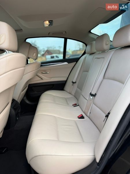 Седан BMW 5 Series 2012 в Дубні