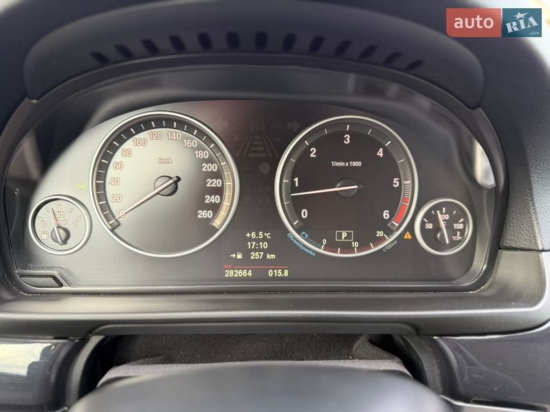 Седан BMW 5 Series 2012 в Дубні