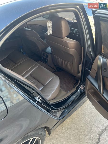 Седан BMW 5 Series 2003 в Запоріжжі