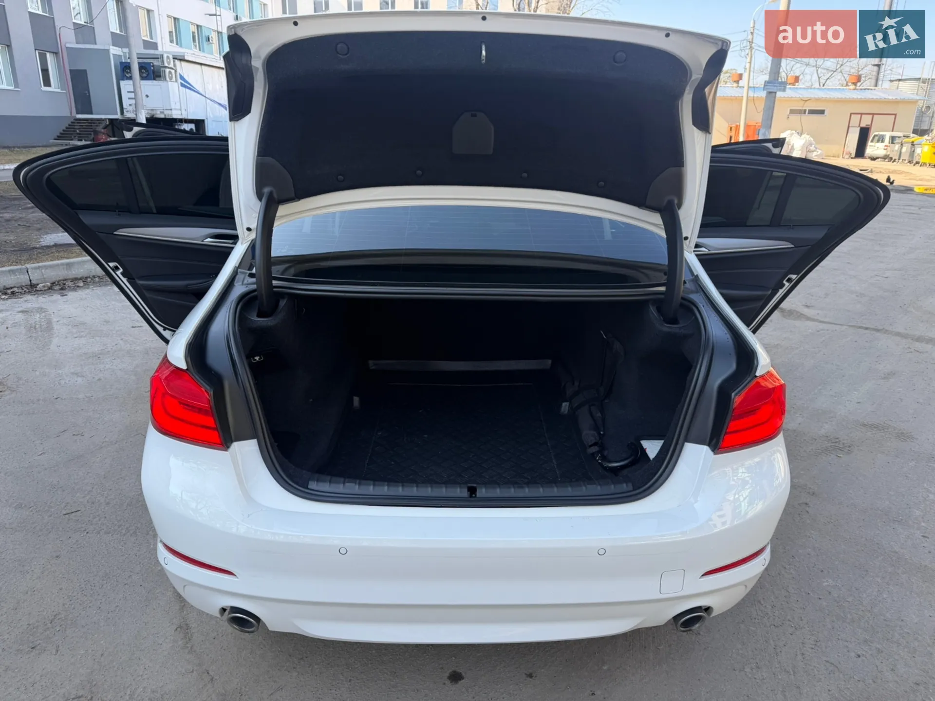 2017 BMW 5er - мініатюра 15