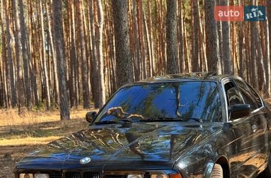 Седан BMW 5 Series 1989 в Козельце