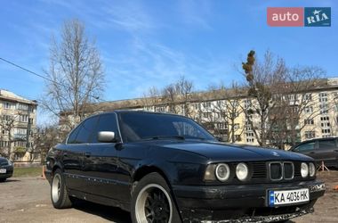 Седан BMW 5 Series 1990 в Києві