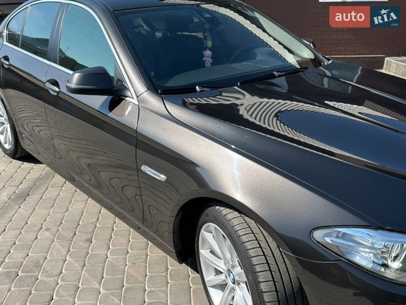 Седан BMW 5 Series 2015 в Смеле