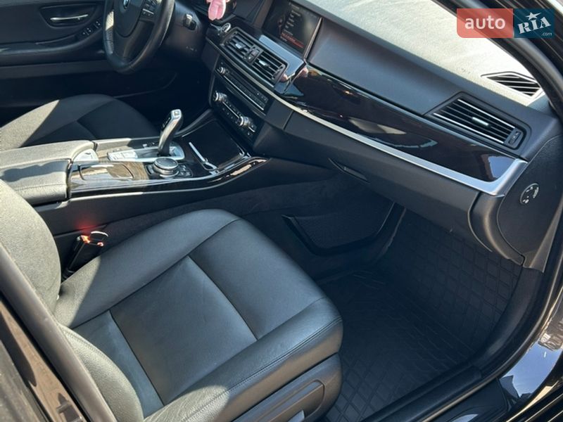 Седан BMW 5 Series 2015 в Смеле