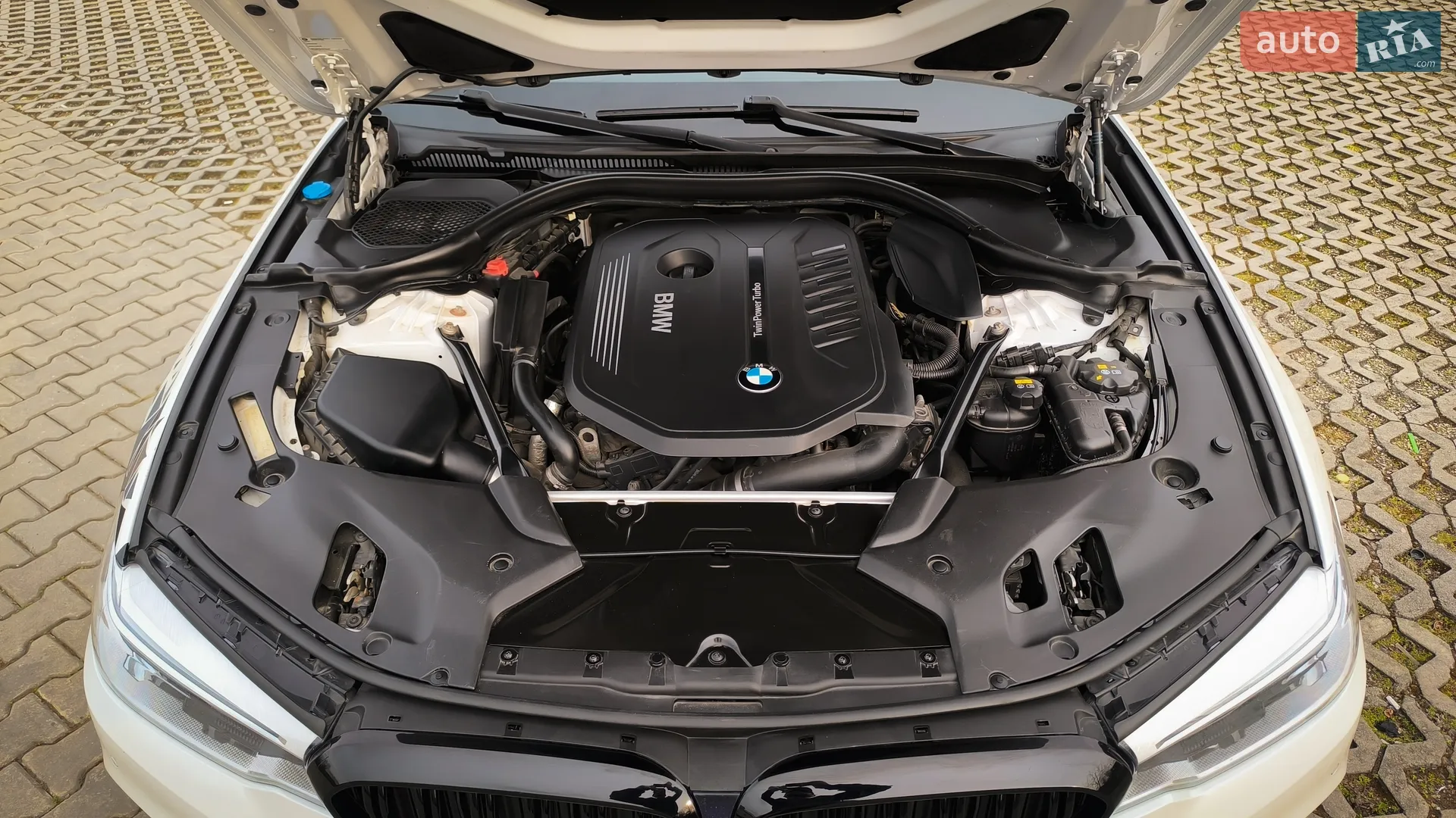 2017 BMW 5er - мініатюра 18