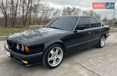 Седан BMW 5 Series 1989 в Днепре