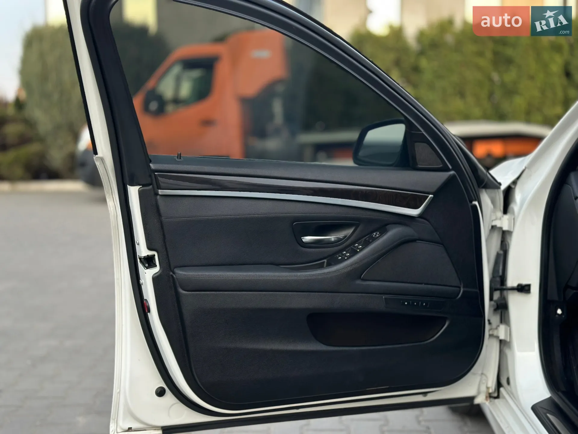 2014 BMW 5er - мініатюра 9