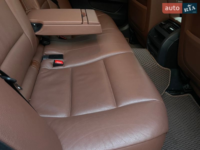 Седан BMW 5 Series 2012 в Березному фото 57 Седан BMW 5 Series 2012 в Березному