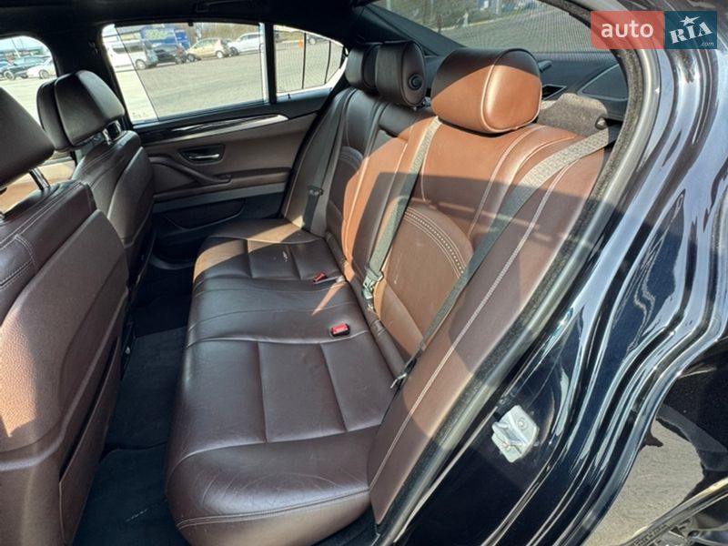 Седан BMW 5 Series 2014 в Львові