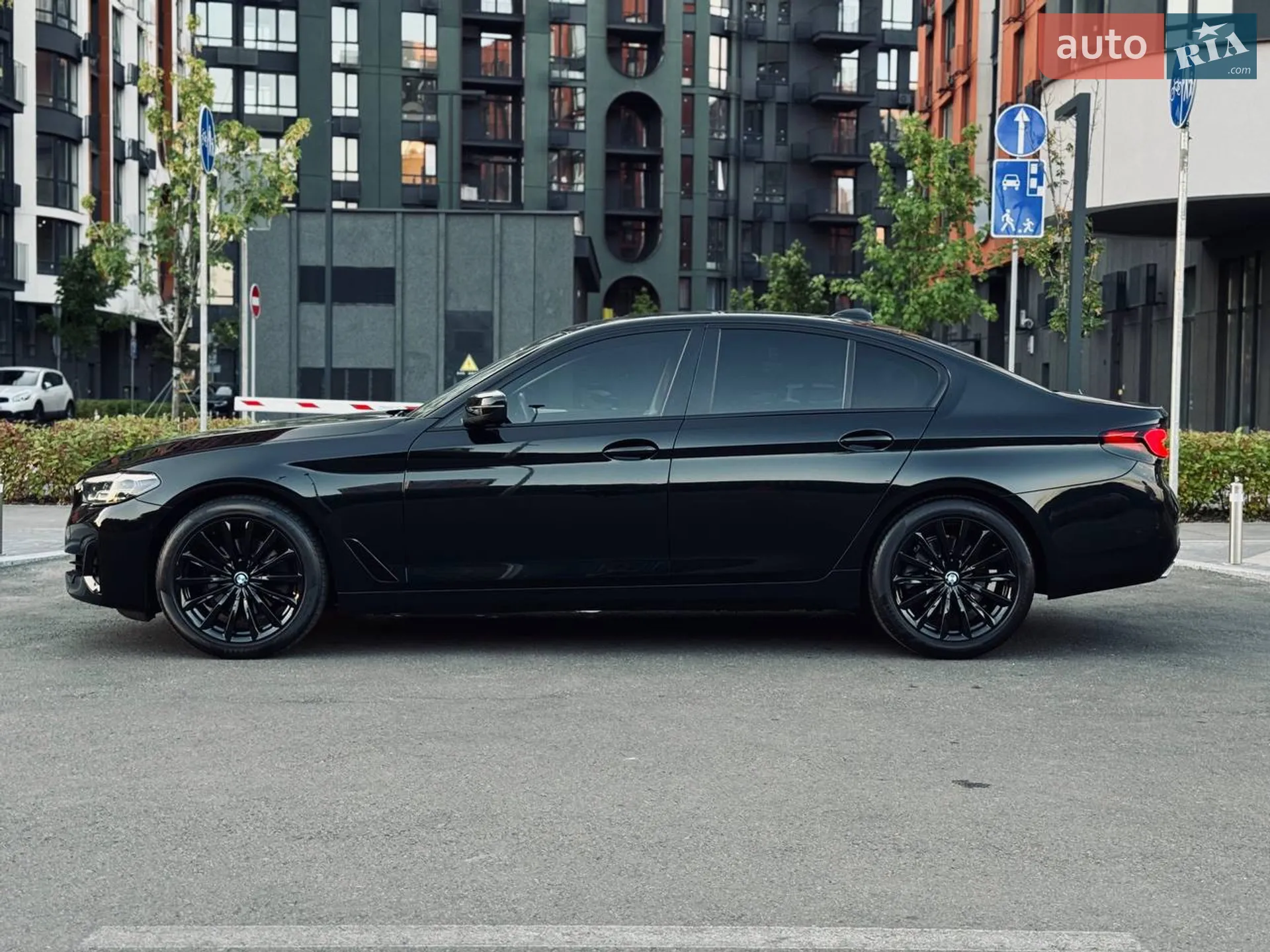 2020 BMW 5er - мініатюра 3