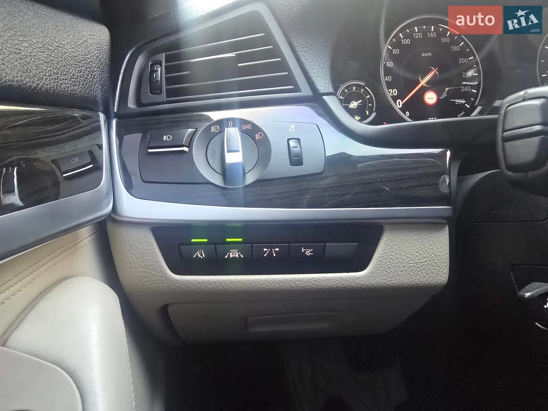 2015 BMW 5er - мініатюра 9
