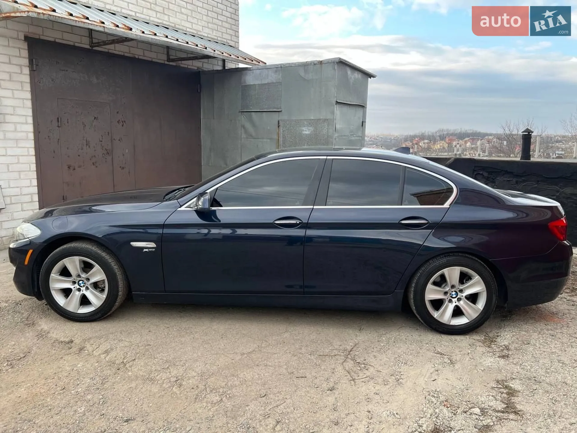 2011 BMW 5er - мініатюра 2