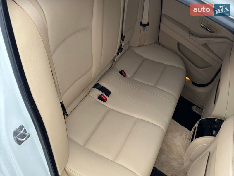 Седан BMW 5 Series 2014 в Тернополе