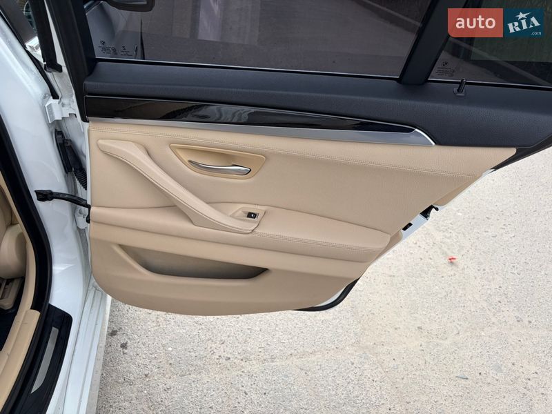 Седан BMW 5 Series 2014 в Тернополе