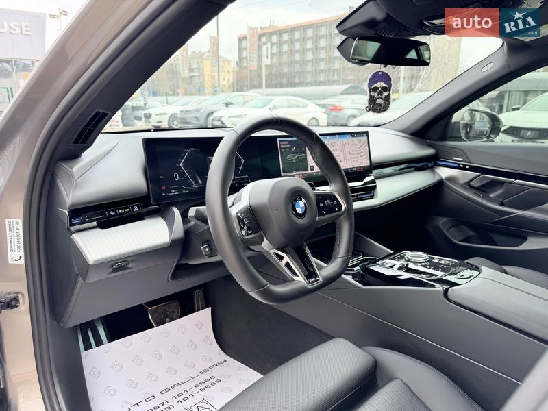 Седан BMW 5 Series 2023 в Киеве