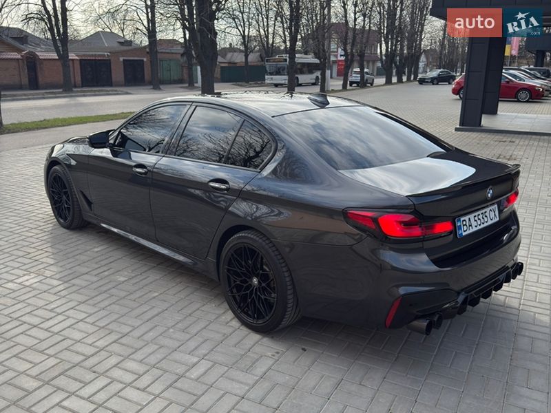 Седан BMW 5 Series 2017 в Кропивницком