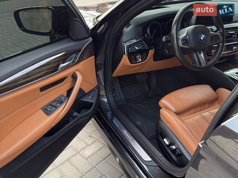 Седан BMW 5 Series 2017 в Кропивницком