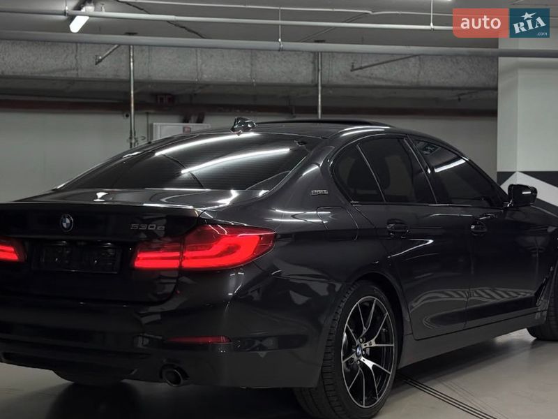Седан BMW 5 Series 2018 в Киеве