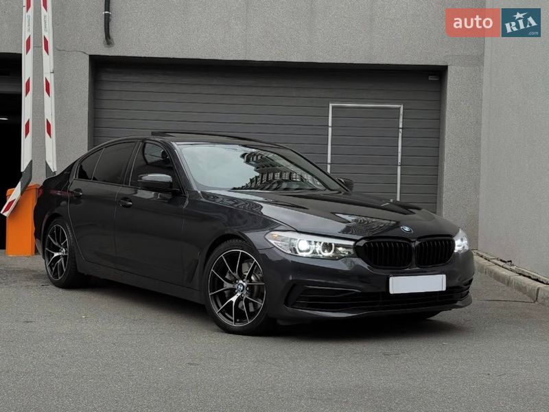 Седан BMW 5 Series 2018 в Киеве