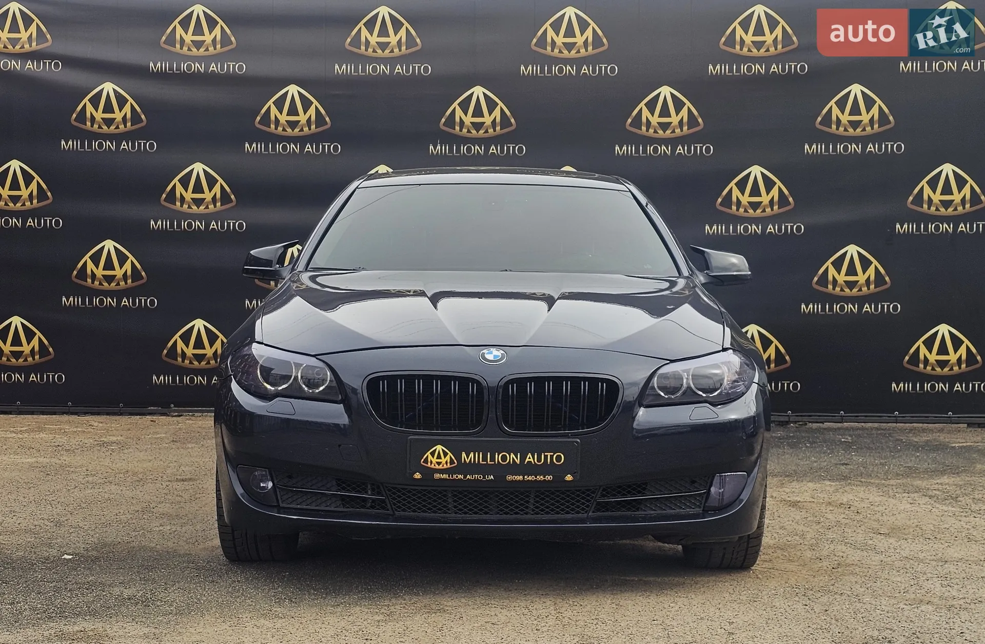 2011 BMW 5er - мініатюра 2