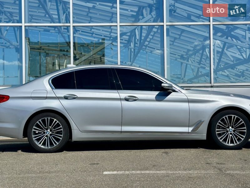 Седан BMW 5 Series 2017 в Киеве фото 10 Седан BMW 5 Series 2017 в Киеве