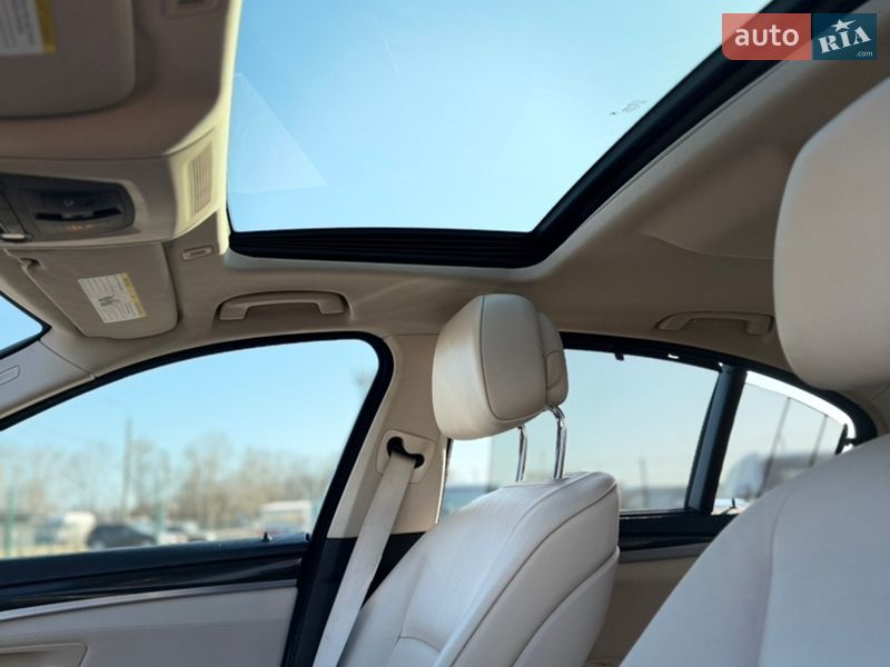 Седан BMW 5 Series 2012 в Киеве