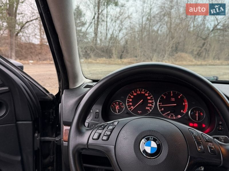 Седан BMW 5 Series 2002 в Малине