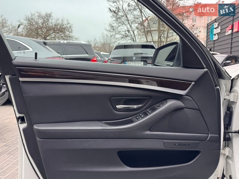 Седан BMW 5 Series 2013 в Одессе