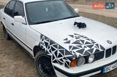 Седан BMW 5 Series 1988 в Корюковке