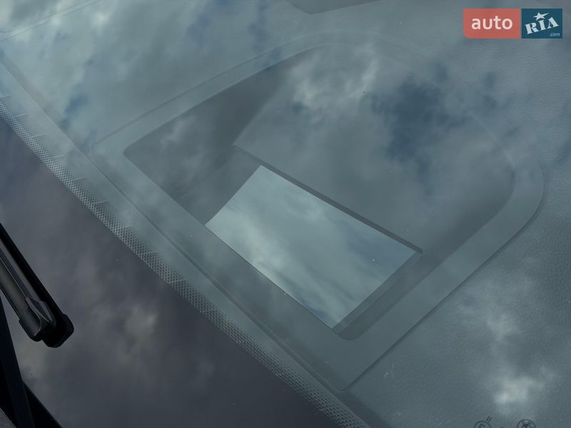 Седан BMW 5 Series 2015 в Житомире